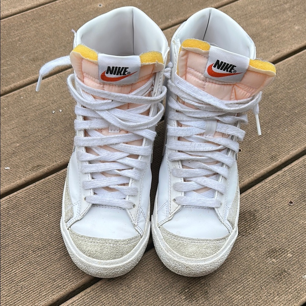 Nike White High-Top Sneakers Classic Design